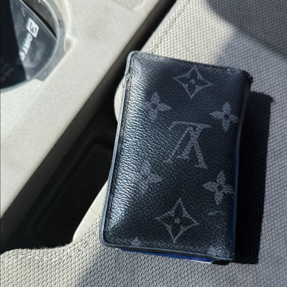 Louis Vuitton Black and Gray Monogram Key Holder